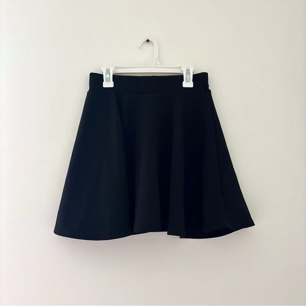 black mini skirt